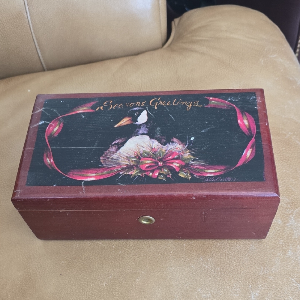 Lane Cedar Keepsake Box – Legacy-Ready Artist’s Piece (Holiday Duck Edition)